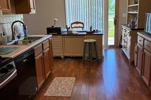 523 Hidden Oak Dr, Hobart, IN 46342 - Photo 9