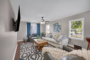 1582 Taney Pl, Gary, IN 46404 - Photo 3