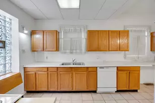 643 McKinley St, Gary, IN 46404 - Photo 9