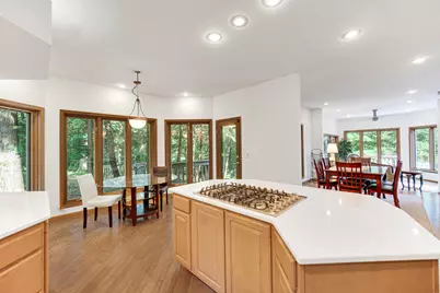 2102 Emmett Court, Valparaiso, IN 46385 - Photo 15