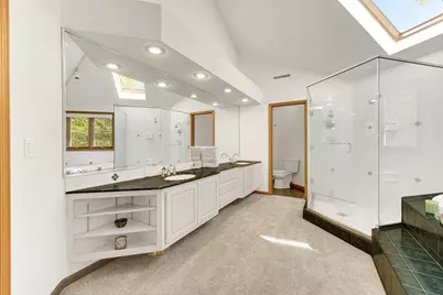 2102 Emmett Court, Valparaiso, IN 46385 - Photo 19