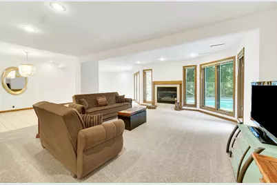 2102 Emmett Court, Valparaiso, IN 46385 - Photo 25