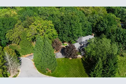 2102 Emmett Court, Valparaiso, IN 46385 - Photo 3