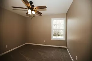 106 E Trett St, Wheatfield, IN 46392 - Photo 35