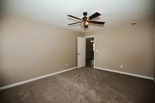 106 E Trett St, Wheatfield, IN 46392 - Photo 19