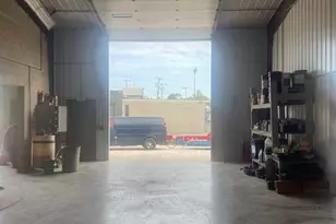 906 Calumet Ave, Valparaiso, IN 46383 - Photo 5