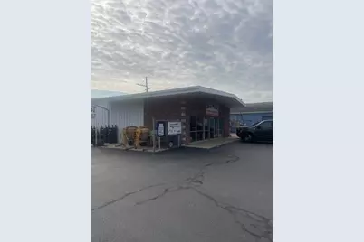 906 Calumet Avenue, Valparaiso, IN 46383 - Photo 1