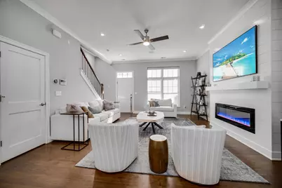 207 Academy Street #100, Valparaiso, IN 46383 - Photo 5