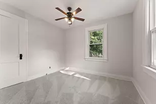 511 N West St, Crown Point, IN 46307 - Photo 11