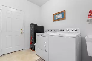 1310 Ludington Ln, Dyer, IN 46311 - Photo 13