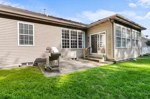 1310 Ludington Ln, Dyer, IN 46311 - Photo 7