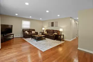 744 S Court St, Crown Point, IN 46307 - Photo 7