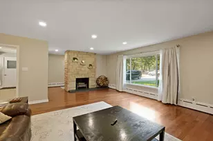 744 S Court St, Crown Point, IN 46307 - Photo 9