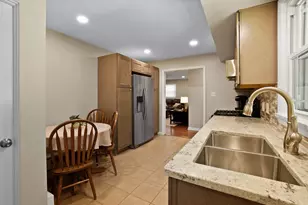 744 S Court St, Crown Point, IN 46307 - Photo 13