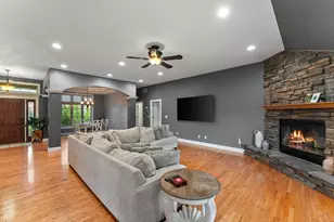 2655 Vivante Dr, Valparaiso, IN 46385 - Photo 11