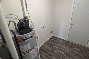 4001 W 68th Ave, Merrillville, IN 46410 - Photo 9