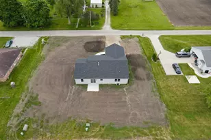 855 N Matheson Ave, Rensselaer, IN 47978 - Photo 3