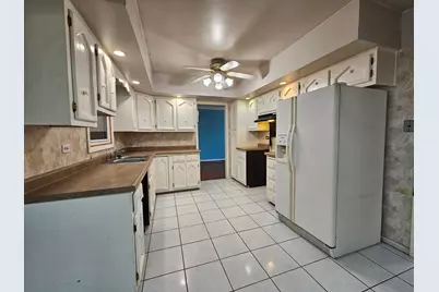 9123 Crestwood Court, Munster, IN 46321 - Photo 9