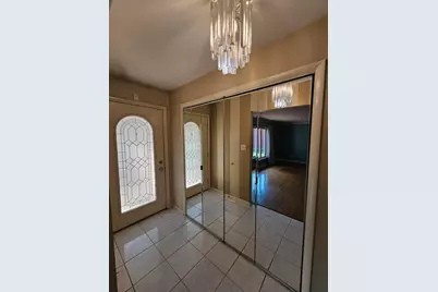 9123 Crestwood Court, Munster, IN 46321 - Photo 5