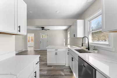 1321 Jackson Street, Hobart, IN 46342 - Photo 11