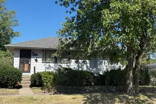 1985 M L King Dr, Gary, IN 46407 - Photo 3