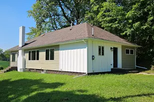 7014 N Bungalow Dr, New Carlisle, IN 46552 - Photo 99