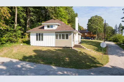 7014 N Bungalow Drive, New Carlisle, IN 46552 - Photo 3