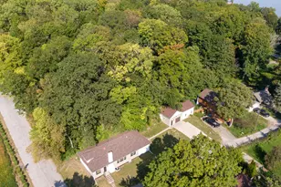 7014 N Bungalow Dr, New Carlisle, IN 46552 - Photo 7