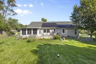 3216 W Greenbriar Ln, La Porte, IN 46350 - Photo 5