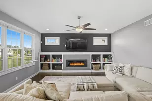 13028 Waterleaf Dr, Saint John, IN 46373 - Photo 7