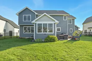 13028 Waterleaf Dr, Saint John, IN 46373 - Photo 29