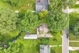 1206 Sycamore St, Crown Point, IN 46307 - Photo 9