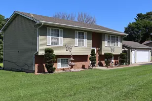 4286 Deer Run Ct, Lake Station, IN 46405 - Photo 3