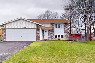 3064 Parkwood Pl, Crown Point, IN 46307 - Photo 1