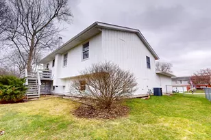 3064 Parkwood Pl, Crown Point, IN 46307 - Photo 39