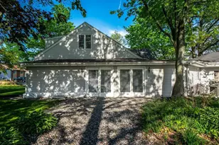 1802 Evans Ave, Valparaiso, IN 46383 - Photo 3