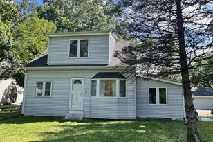 1802 Evans Ave, Valparaiso, IN 46383 - Photo 1