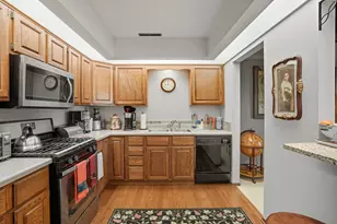 1523 Maple Pl, Schererville, IN 46375 - Photo 7