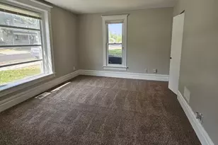 124 N Liberty St, Lowell, IN 46356 - Photo 9