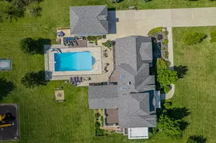 520 E 700 N, Valparaiso, IN 46383 - Photo 69