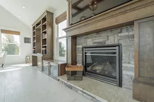 520 E 700 N, Valparaiso, IN 46383 - Photo 13