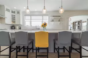 520 E 700 N, Valparaiso, IN 46383 - Photo 5