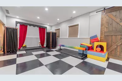 520 E 700 N, Valparaiso, IN 46383 - Photo 47