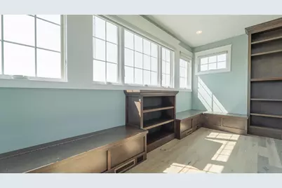 520 E 700 N, Valparaiso, IN 46383 - Photo 43