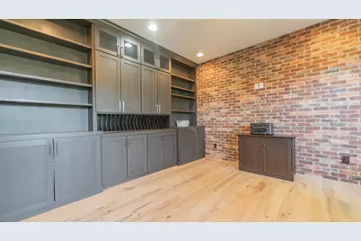 520 E 700 N, Valparaiso, IN 46383 - Photo 15