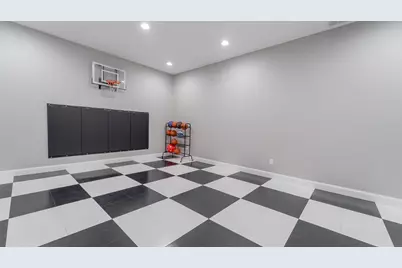 520 E 700 N, Valparaiso, IN 46383 - Photo 45