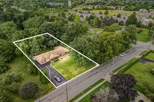 351 Burlington Beach Rd, Valparaiso, IN 46383 - Photo 7