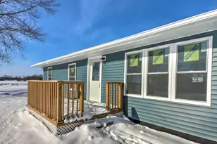 315 Holly Dr, Walkerton, IN 46574 - Photo 3