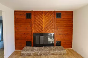 315 Holly Dr, Walkerton, IN 46574 - Photo 7