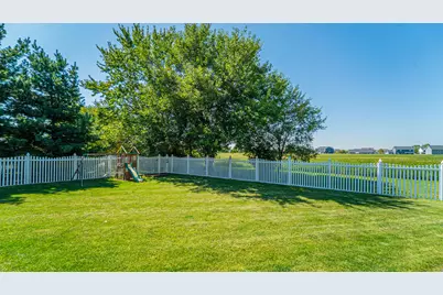 611 Iowa Drive, Lowell, IN 46356 - Photo 9